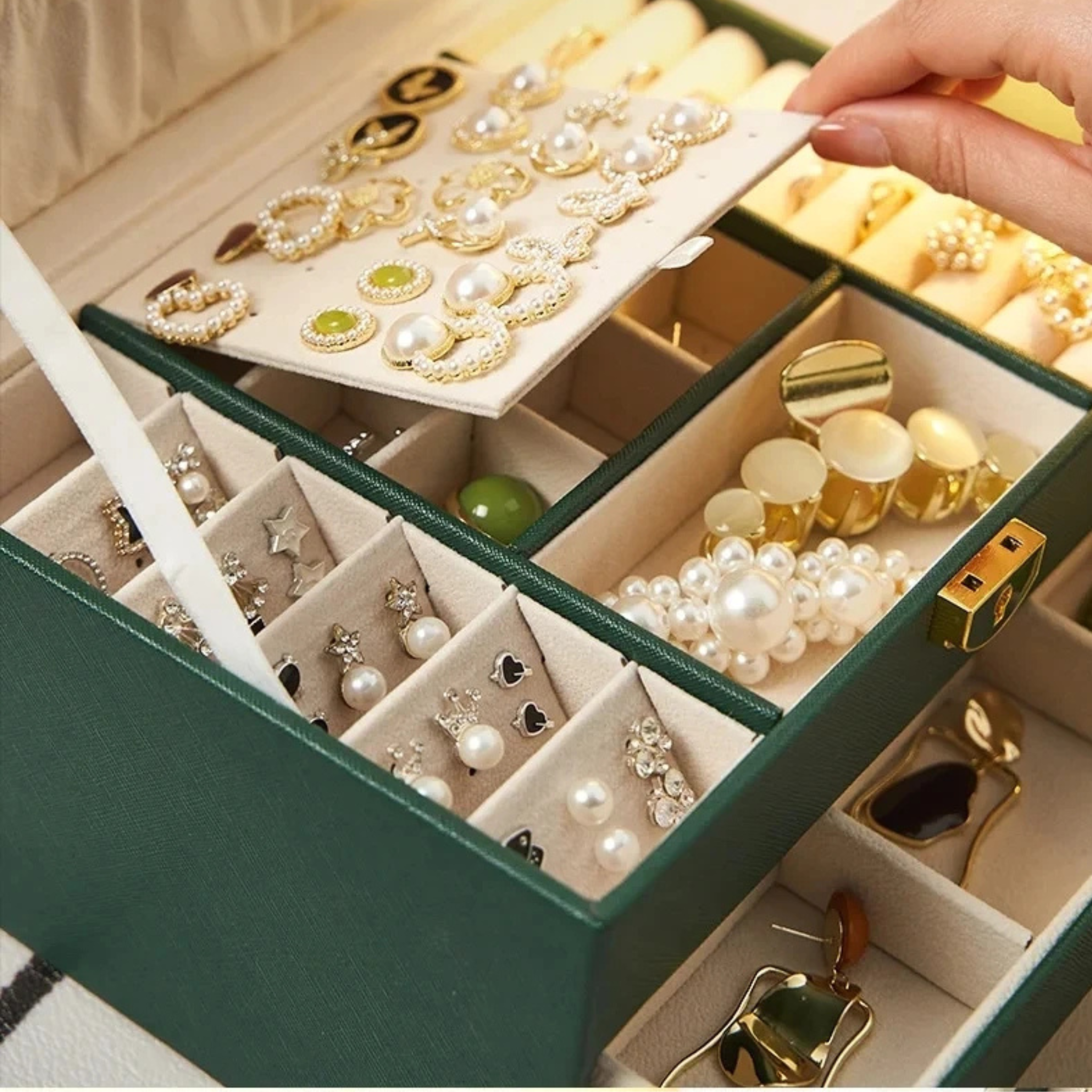 Boîte à bijoux en cuir texturé