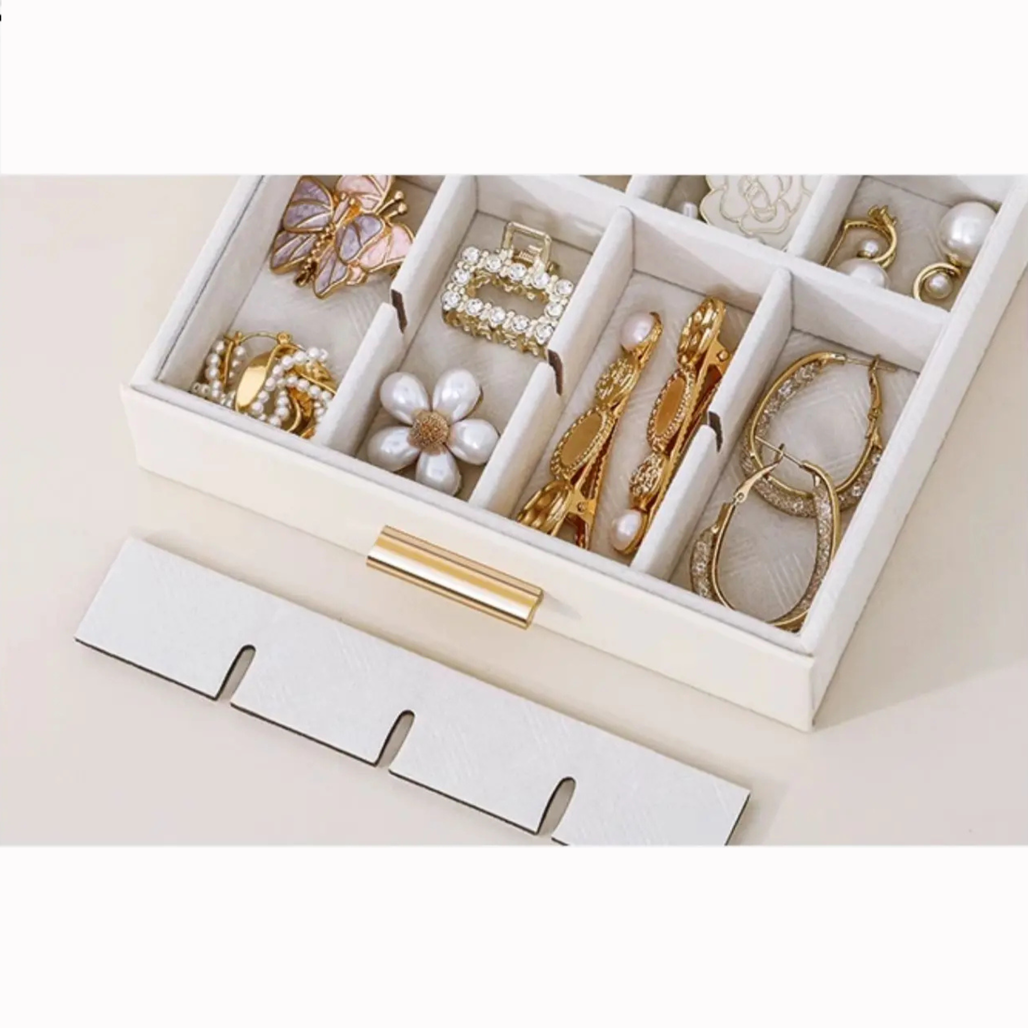 Armoire élégante pour bijoux