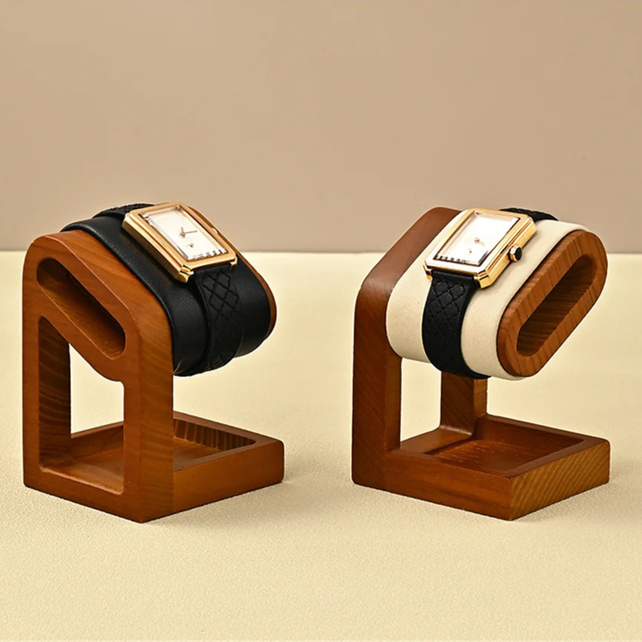 Présentoir design en bois pour montres