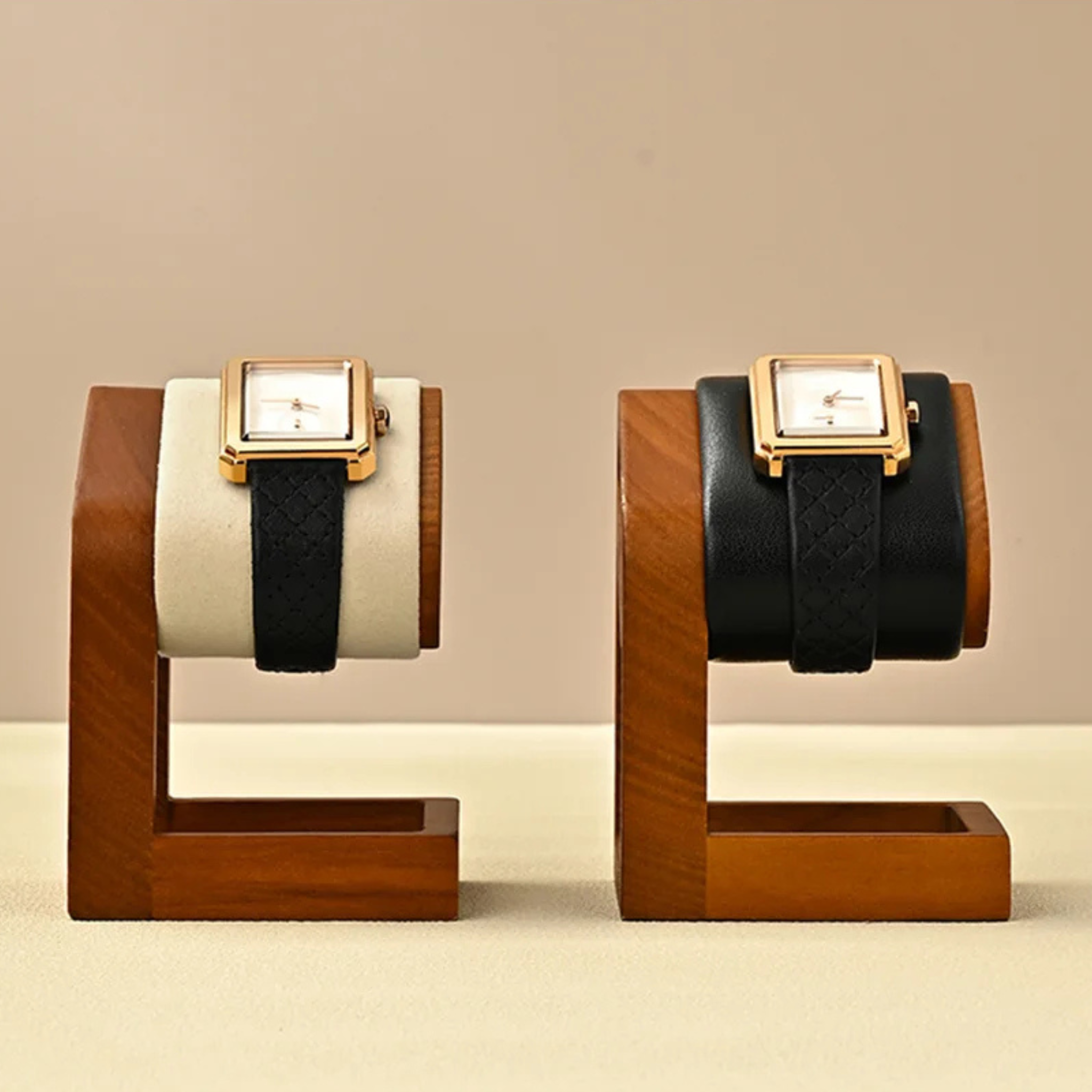 Présentoir design en bois pour montres
