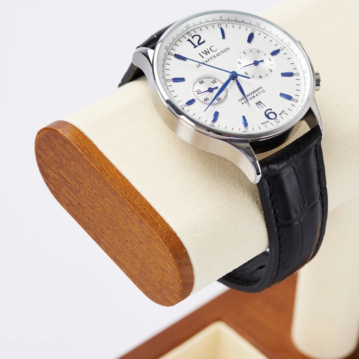 Présentoir pour montres en bois raffiné