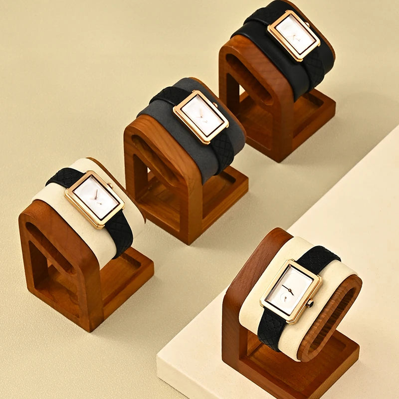 Présentoir design en bois pour montres