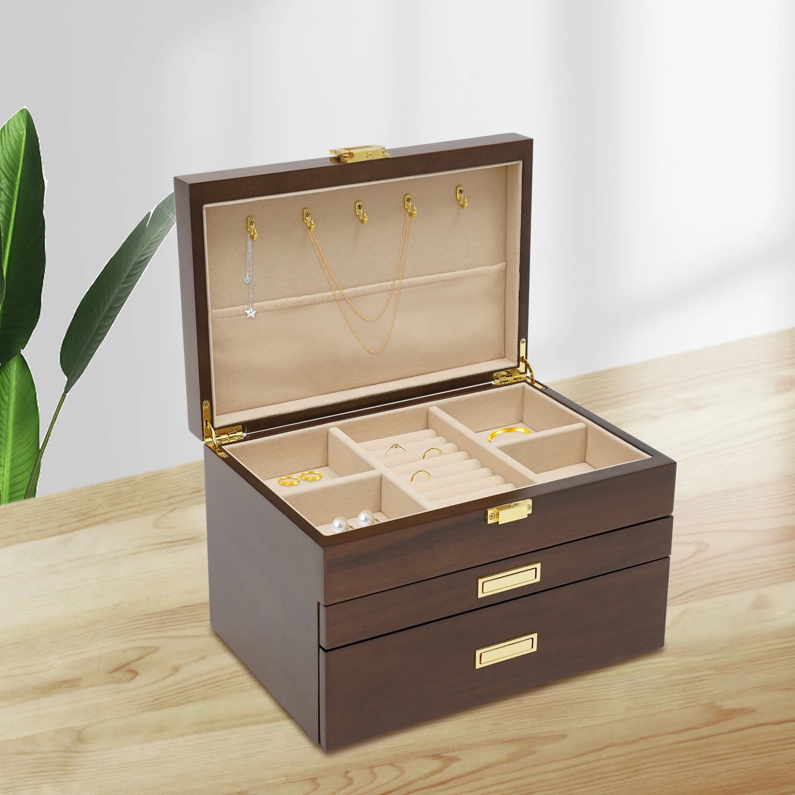 Boîte à bijoux en bois de noyer minimaliste